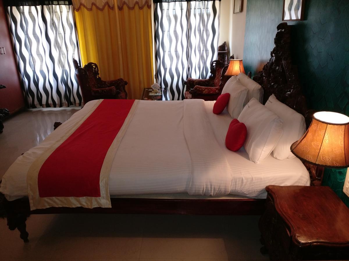 Hotel Raj Mahal Chikmagalur Exterior photo